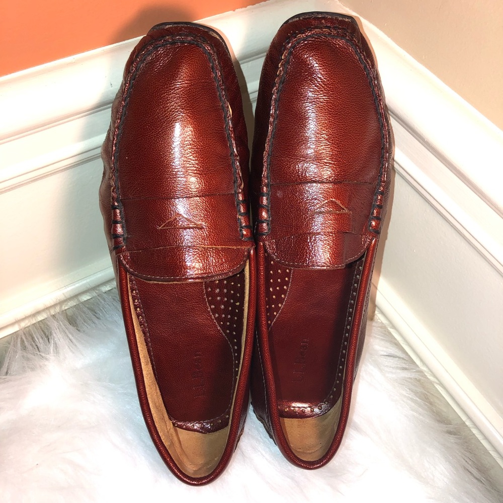 LL BEAN FLATS SHOES SIZE 9M.